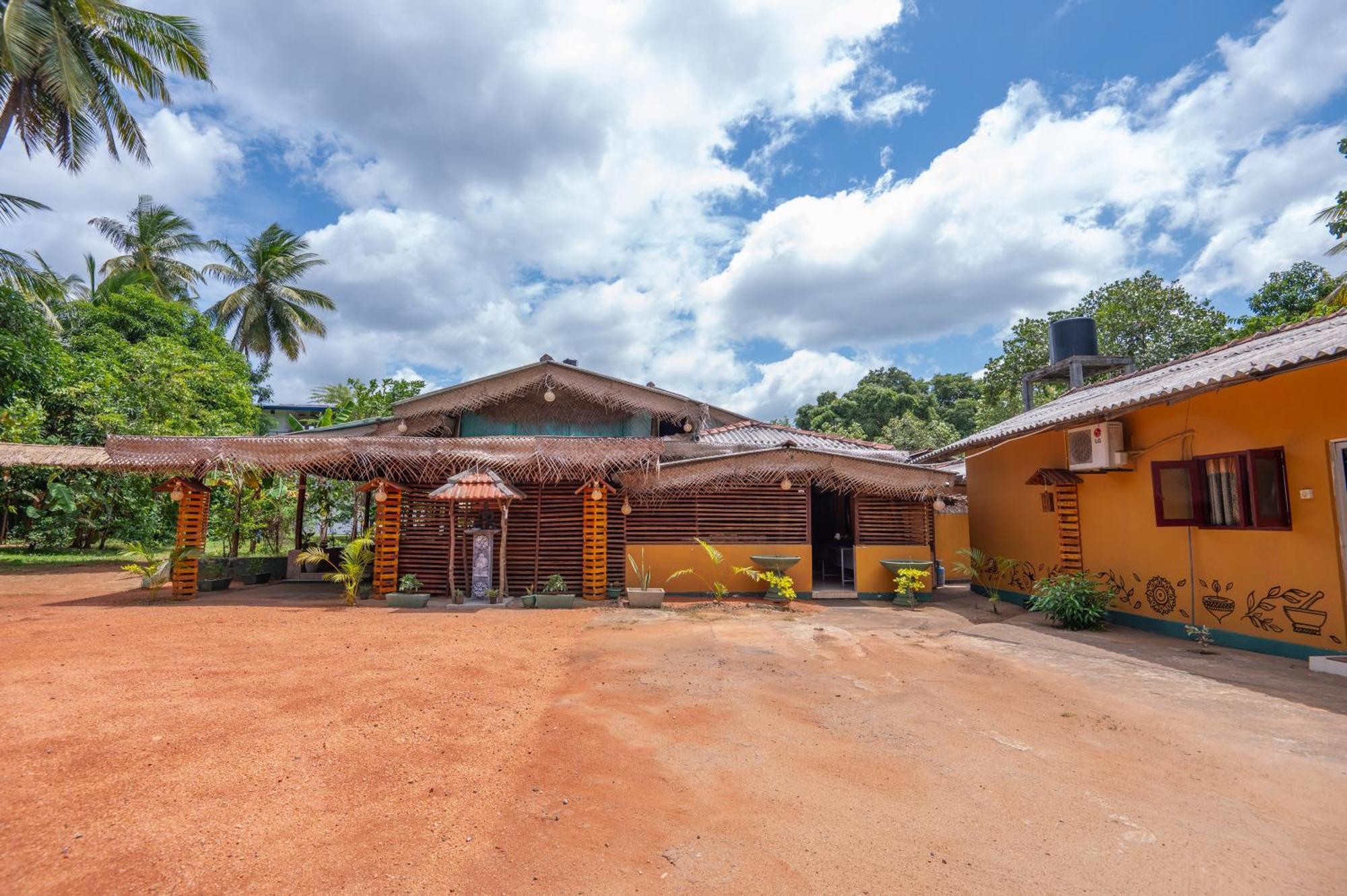Ayurvedic Lanka Wellness Hotel Moragaswewa 外观 照片